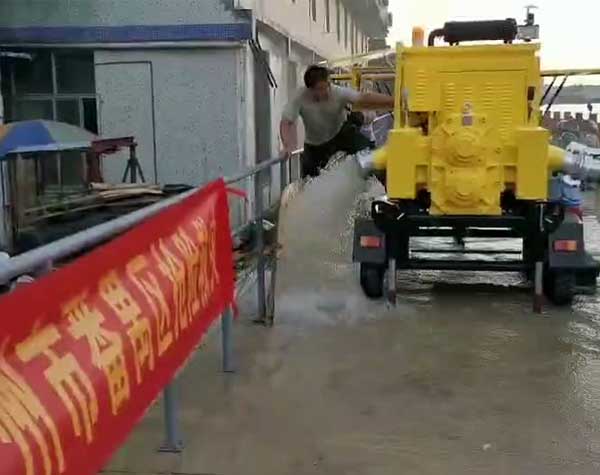 排水搶險(xiǎn)車的優(yōu)點(diǎn)主要體現(xiàn)在哪